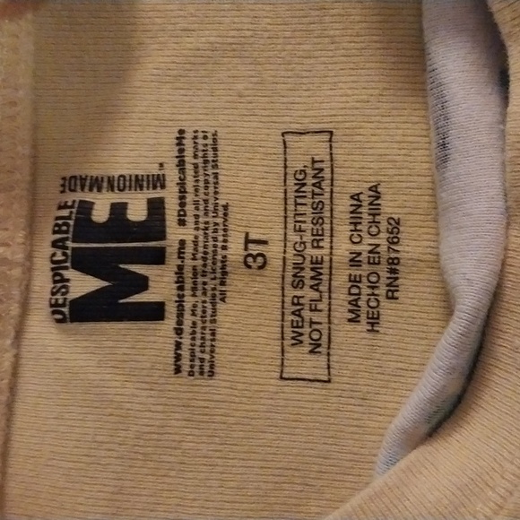 Boys Dispicable Me pajama set size 3T - Picture 3 of 3